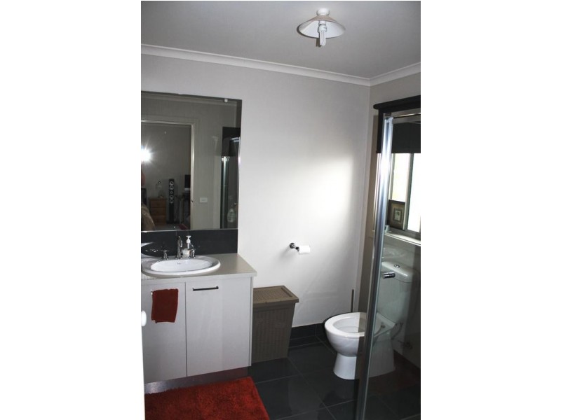 46 Derwent Way, Wodonga VIC 3690