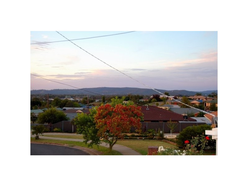 4 REX COURT, Wodonga VIC 3690