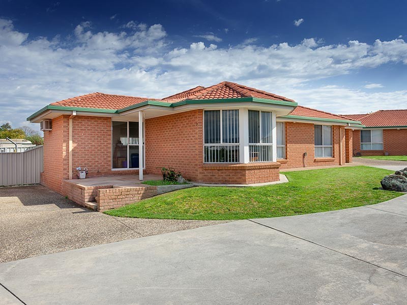 UNIT 2/48 MAYFAIR DRIVE, Wodonga VIC 3690