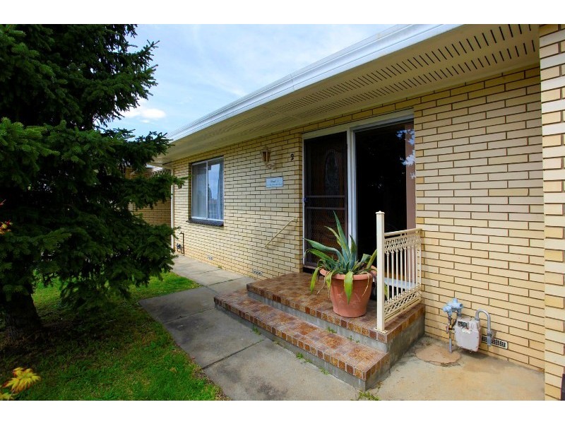 2/239 BEECHWORTH ROAD, Wodonga VIC 3690
