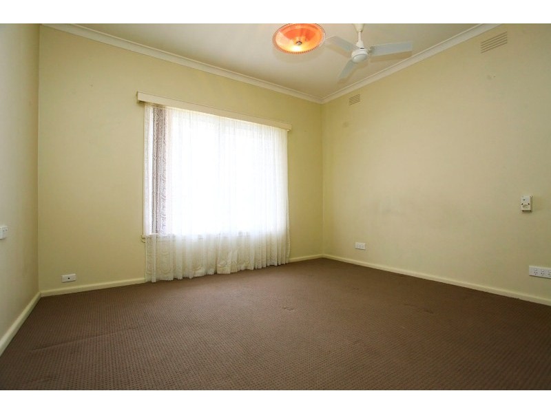 2/239 BEECHWORTH ROAD, Wodonga VIC 3690