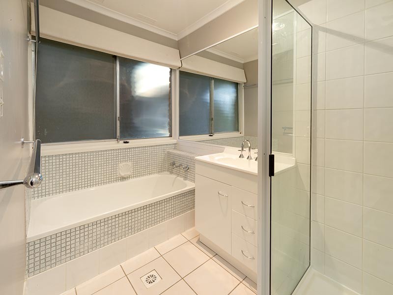 4 REX COURT, Wodonga VIC 3690