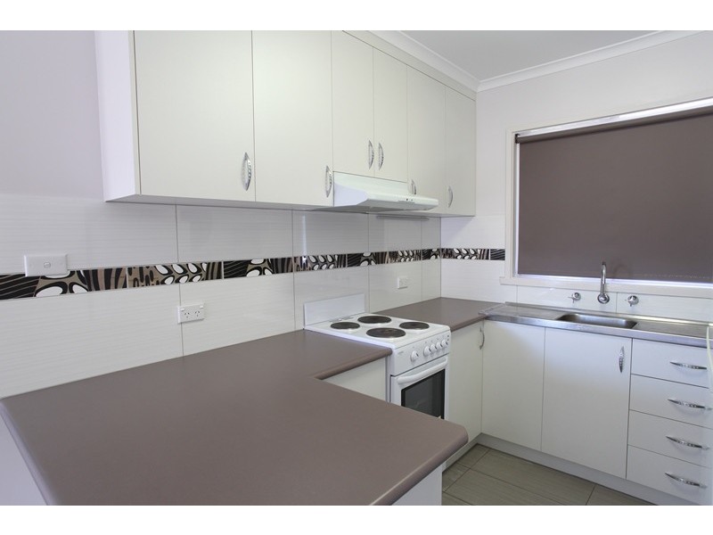 UNIT 2/336 WEIDNER CRESCENT, Albury NSW 2640