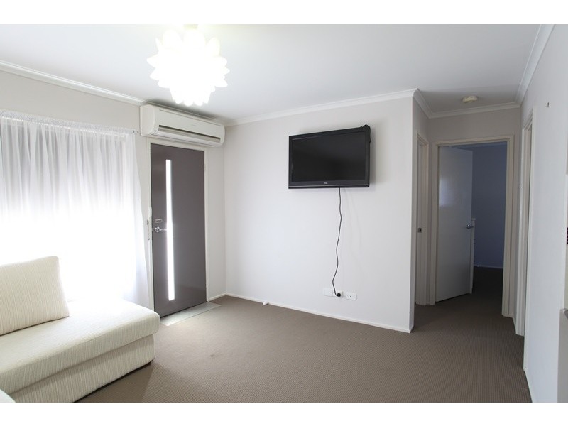 UNIT 2/336 WEIDNER CRESCENT, Albury NSW 2640