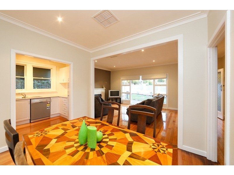 228 WALSH STREET, Albury NSW 2640