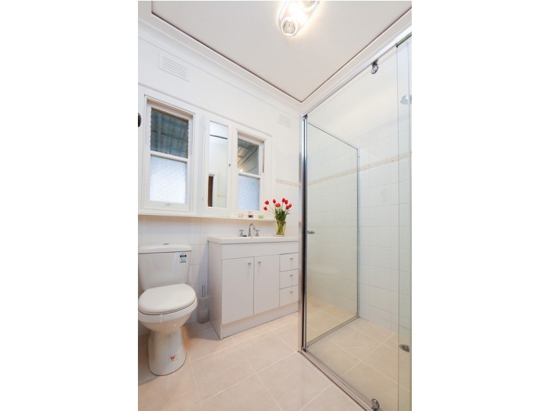 228 WALSH STREET, Albury NSW 2640