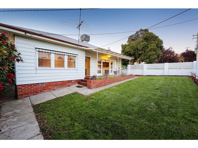228 WALSH STREET, Albury NSW 2640