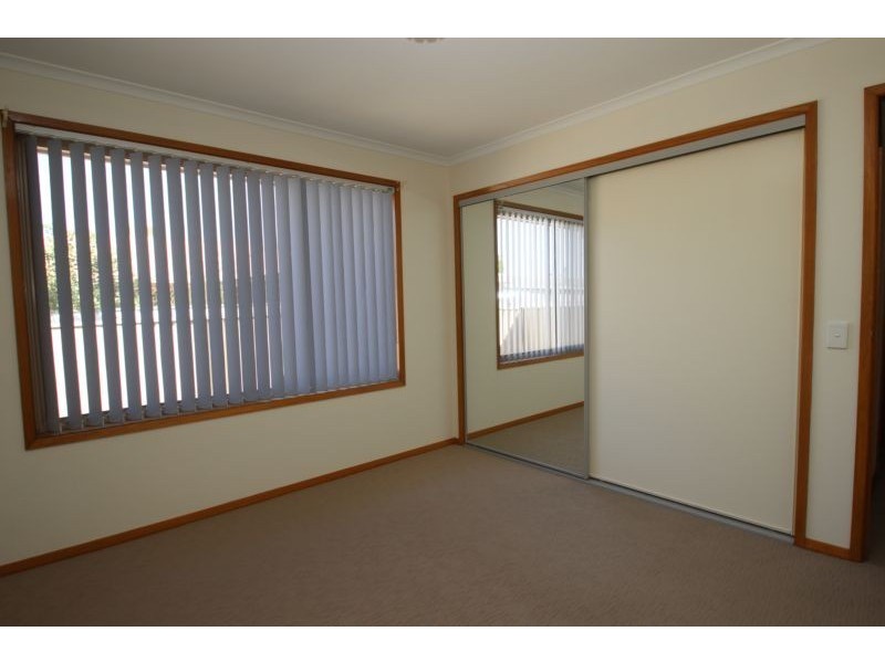 1/404 LAWRENCE STREET, Wodonga VIC 3690