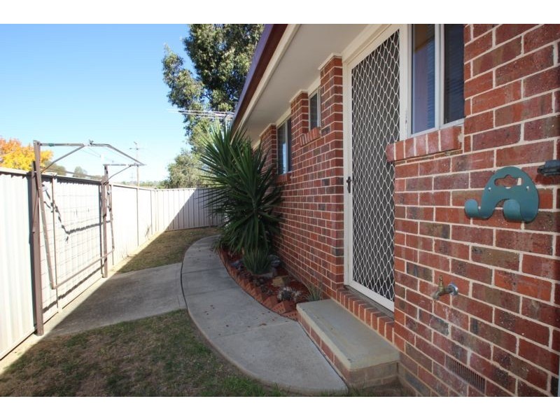 1/404 LAWRENCE STREET, Wodonga VIC 3690