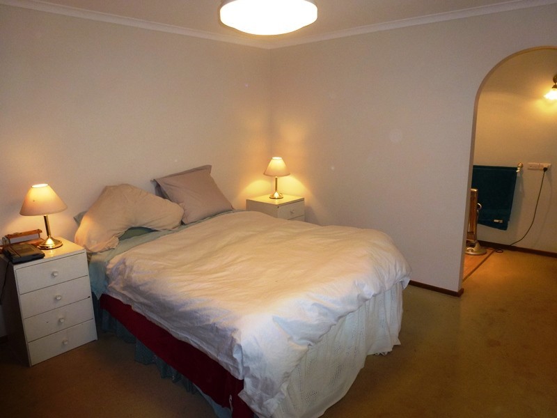 19 NORDSVAN DRIVE, Wodonga VIC 3690