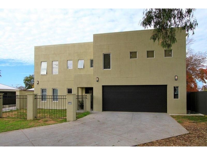 76 Charles Street, Wodonga VIC 3690