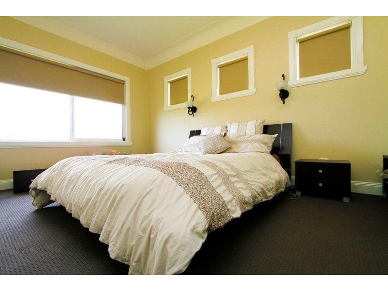 76 Charles Street, Wodonga VIC 3690