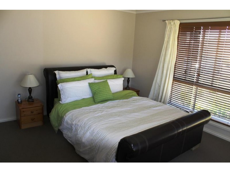 131 De Kerilleau Drive, Wodonga VIC 3690