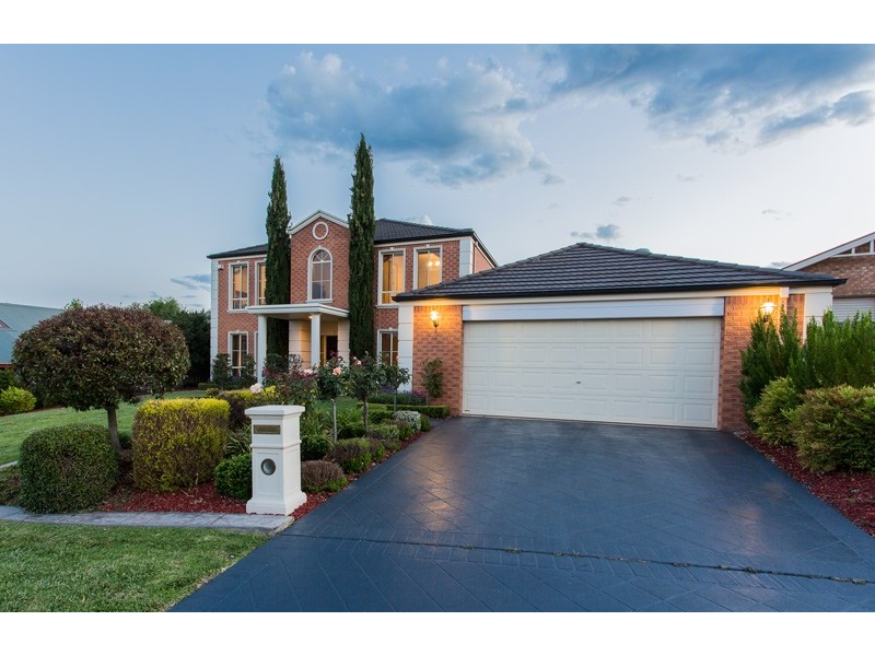 17 AVONDALE DRIVE, Wodonga VIC 3690