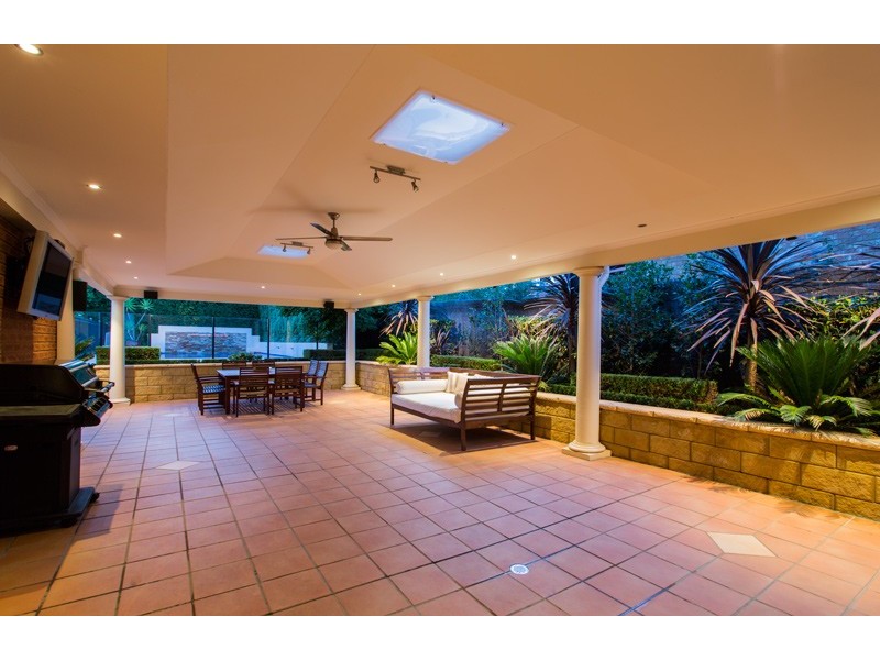 17 AVONDALE DRIVE, Wodonga VIC 3690