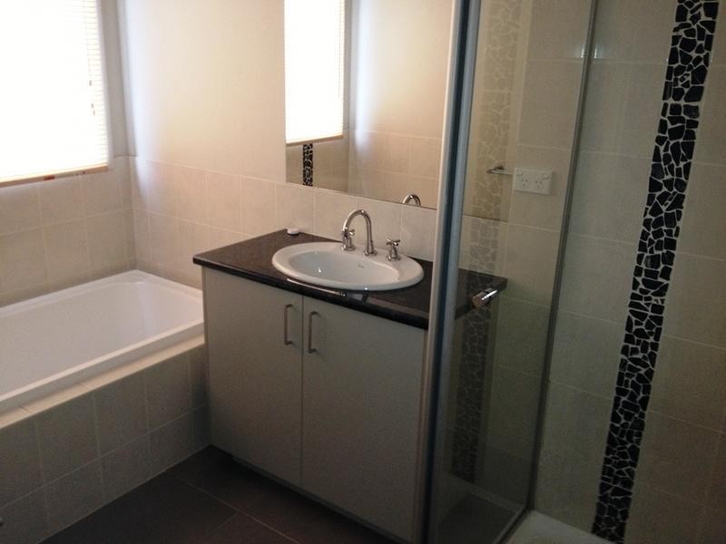 76 VICTORIA CROSS PARADE, Wodonga VIC 3690