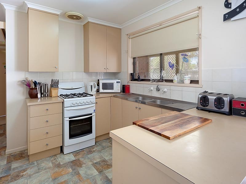 8 WIRILDA CLOSE, Wodonga VIC 3690