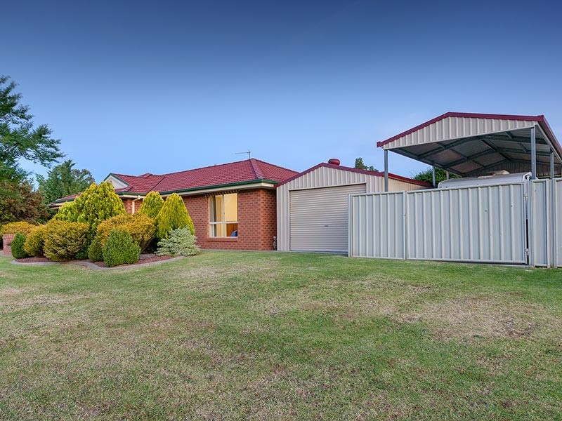 27 DALTON AVENUE, Wodonga VIC 3690