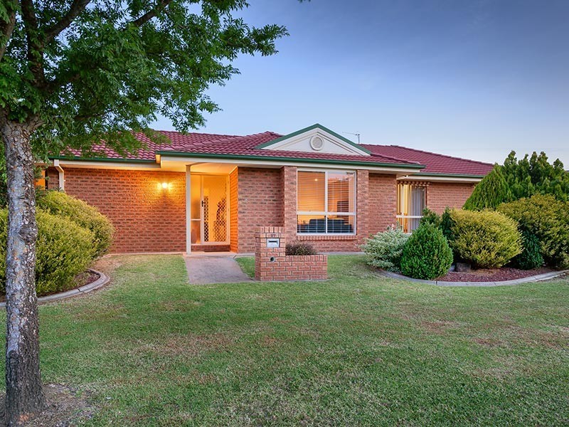 27 DALTON AVENUE, Wodonga VIC 3690