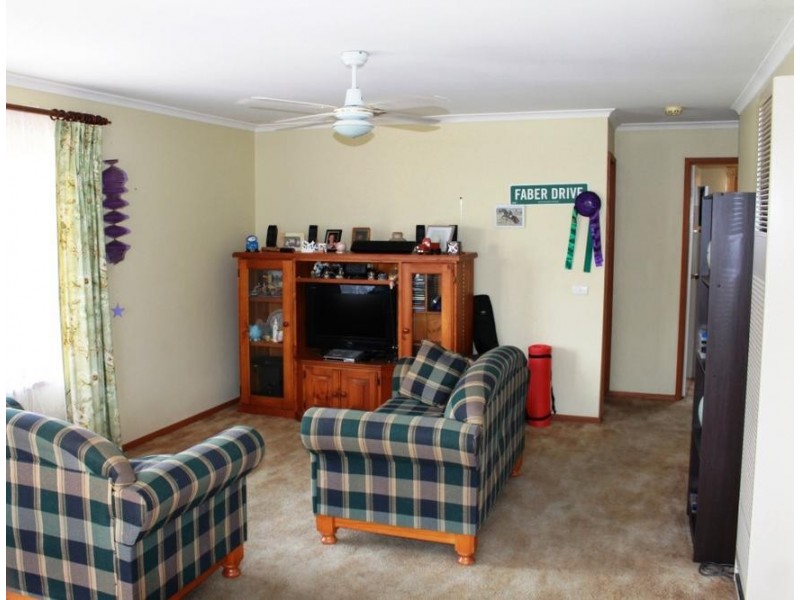 2/3 Emerald Avenue, Wodonga VIC 3690