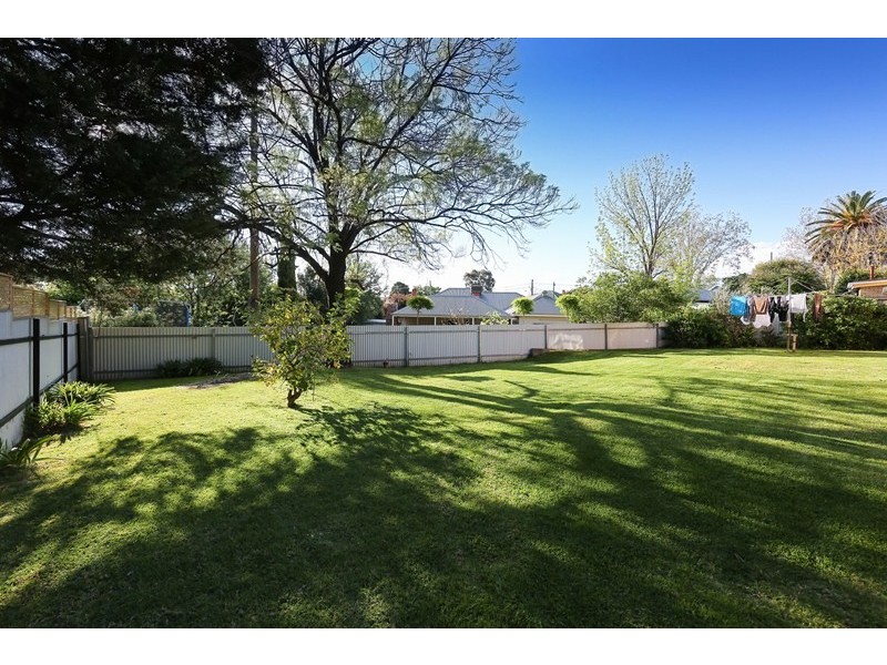 501 ELECTRA STREET, Albury NSW 2640