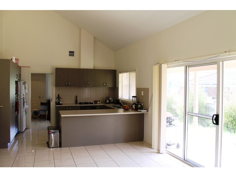 93 YARRALUMLA DRIVE, Wodonga VIC 3690