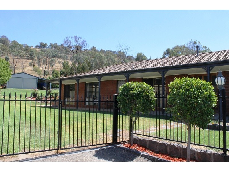 27 Barton Street, Wodonga VIC 3690
