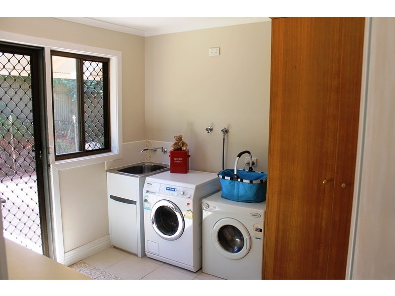 27 Barton Street, Wodonga VIC 3690