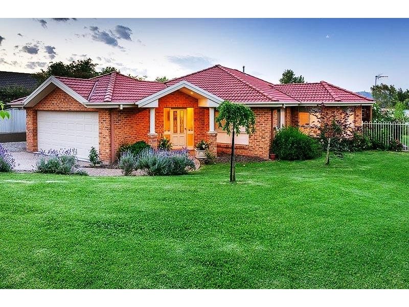 8 Patterson Avenue, Wodonga VIC 3690