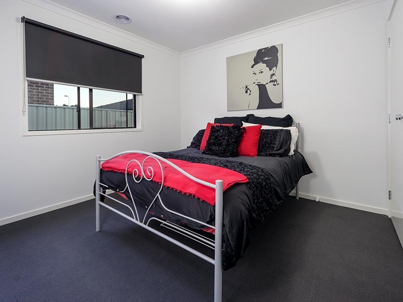 3 LAUREN PLACE, Wodonga VIC 3690