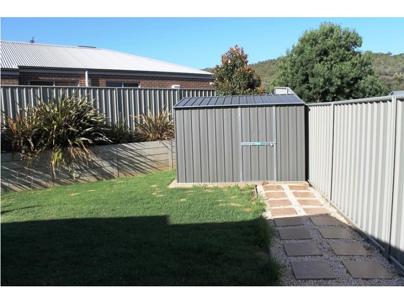 2/12 Mulga Place, Albury NSW 2640