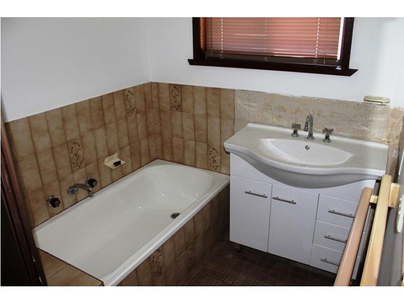 3 Garnet Circuit, Wodonga VIC 3690