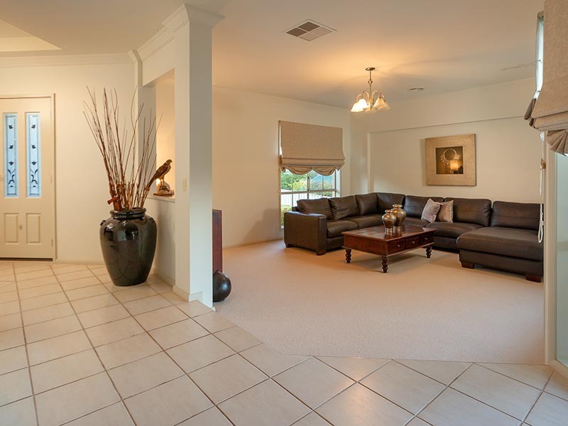 62 AVONDALE DRIVE, Wodonga VIC 3690