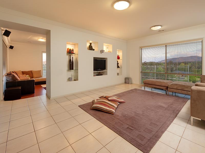 62 AVONDALE DRIVE, Wodonga VIC 3690