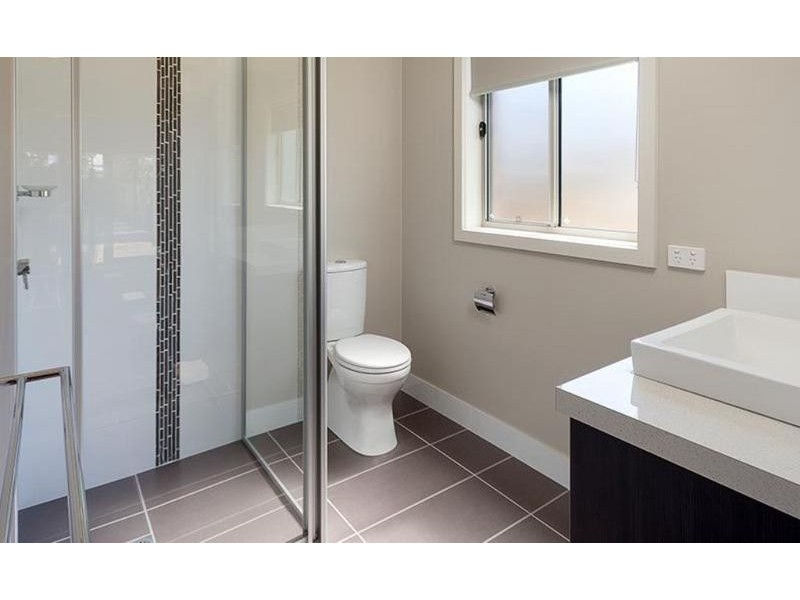 2/365 Macauley Street, Albury NSW 2640