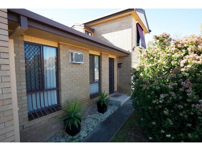 3/6 SKIPTON COURT, Wodonga VIC 3690