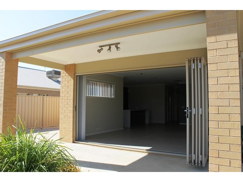 32 Castleton Street, Wodonga VIC 3690