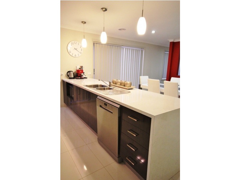 4 INWOOD CRESCENT, Wodonga VIC 3690