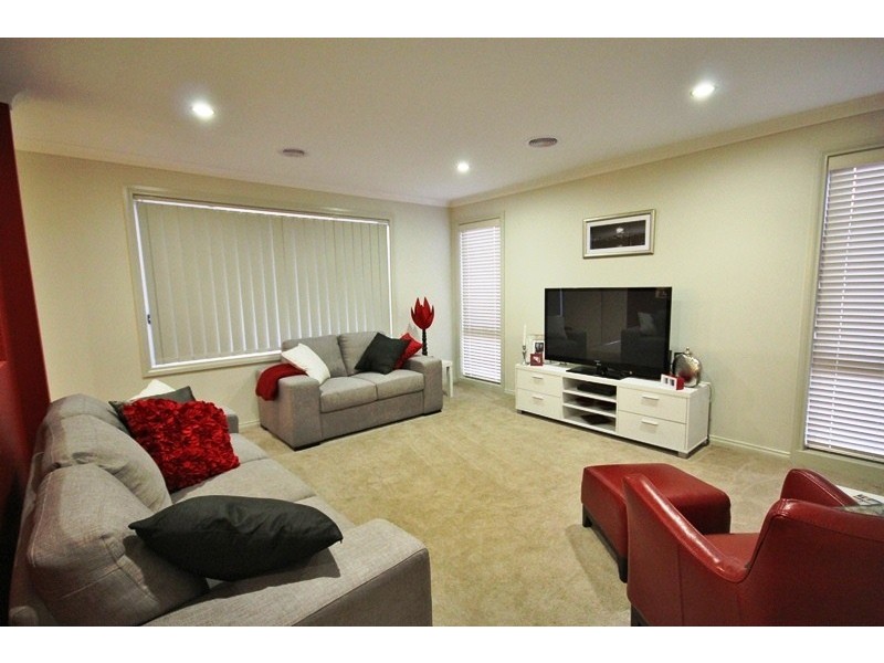 4 INWOOD CRESCENT, Wodonga VIC 3690