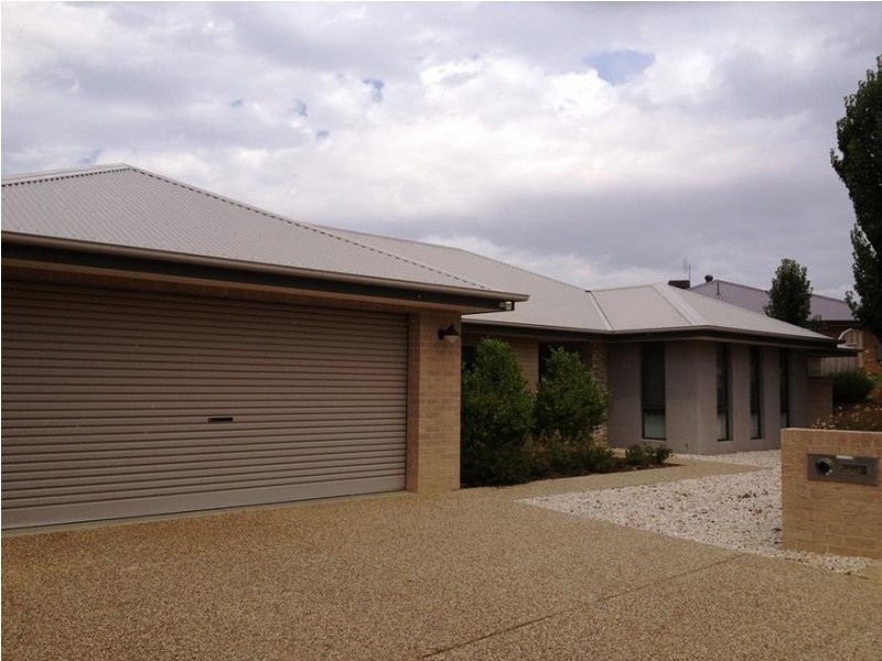 56 Ballara Drive, Wodonga VIC 3690