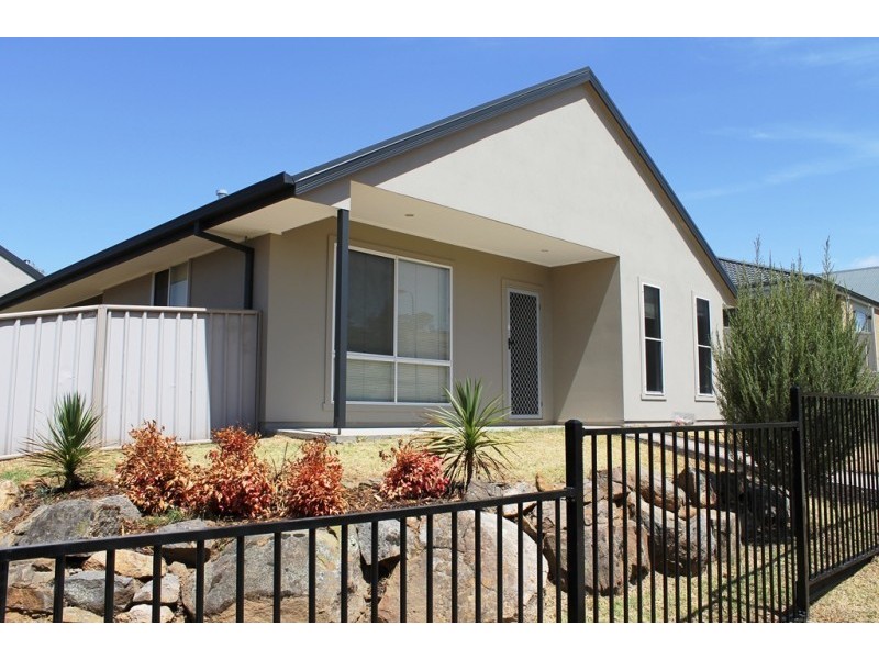 93 YARRALUMLA DRIVE, Wodonga VIC 3690