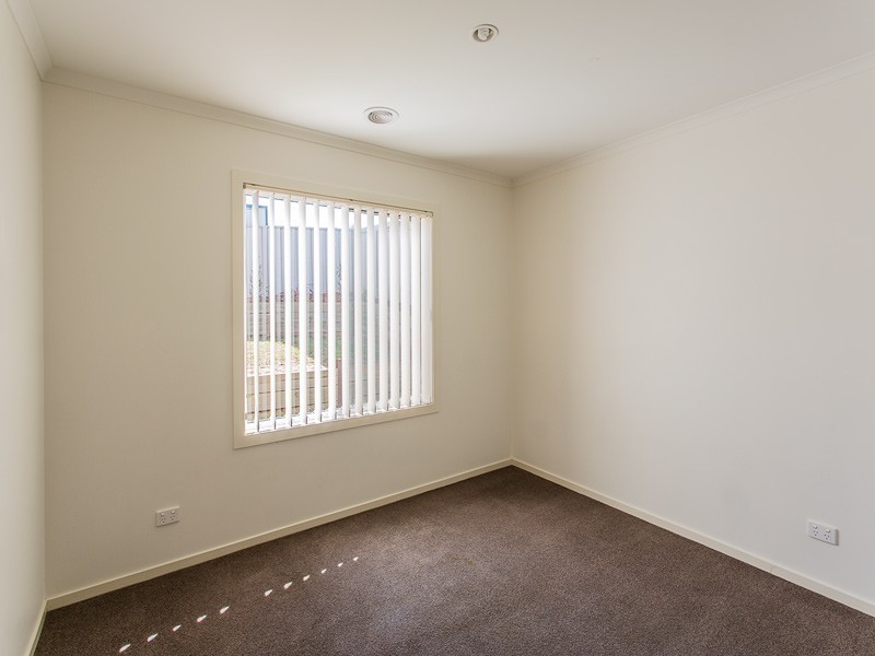 93 YARRALUMLA DRIVE, Wodonga VIC 3690