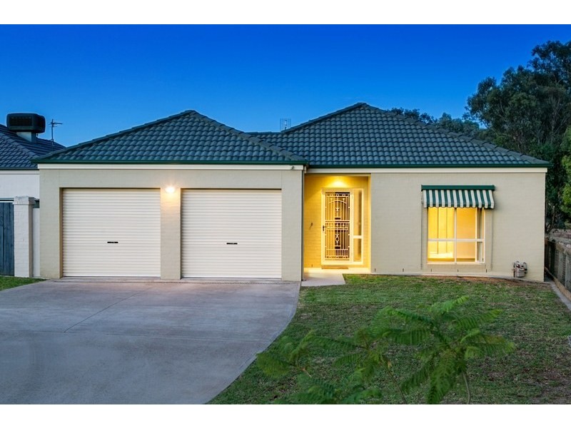 8 CROMER FAIRWAY, Wodonga VIC 3690