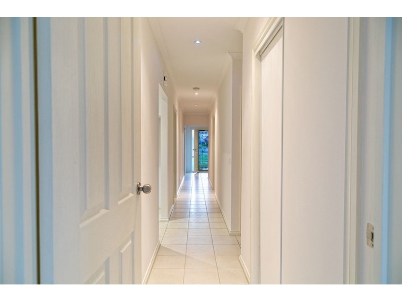 8 CROMER FAIRWAY, Wodonga VIC 3690