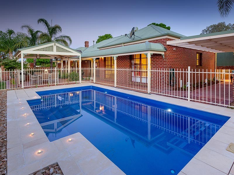 13 McCULLOCH CRESCENT, Wodonga VIC 3690