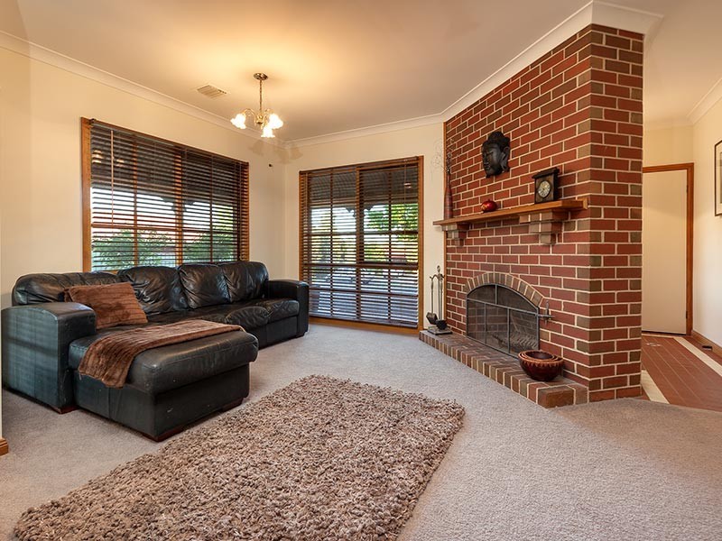 13 McCULLOCH CRESCENT, Wodonga VIC 3690