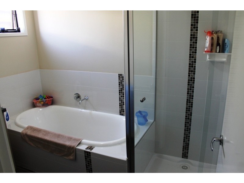 23 BREMER AVENUE, Wodonga VIC 3690