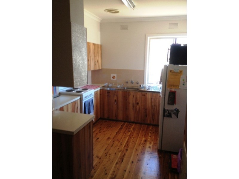 937 WAUGH ROAD, Albury NSW 2640