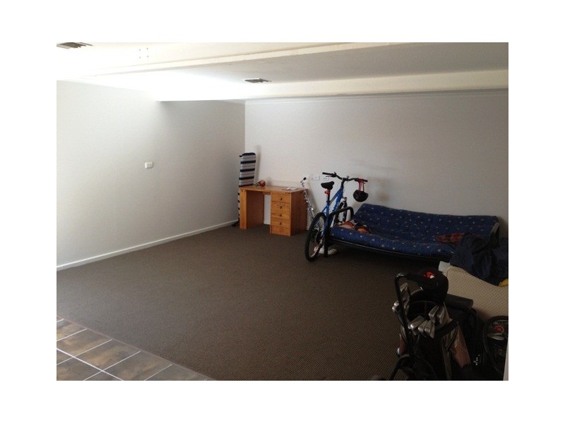 937 WAUGH ROAD, Albury NSW 2640