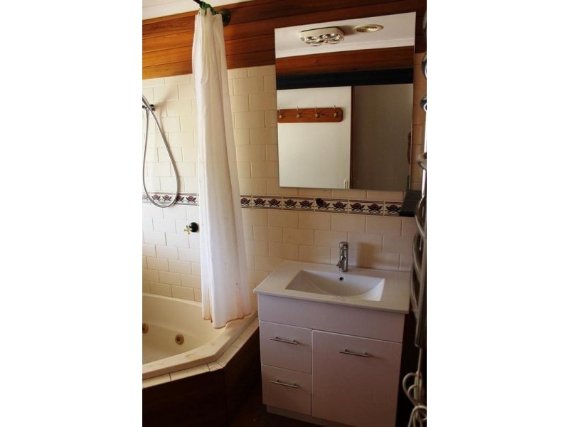 50 NORDSVAN DRIVE, Wodonga VIC 3690